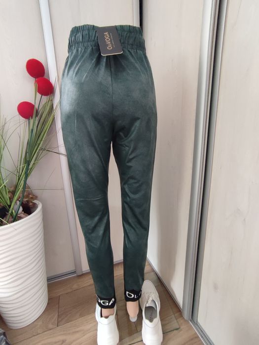Spodnie damskie, zielone, logowany ściągacz Olavoga,imitacja skóry,