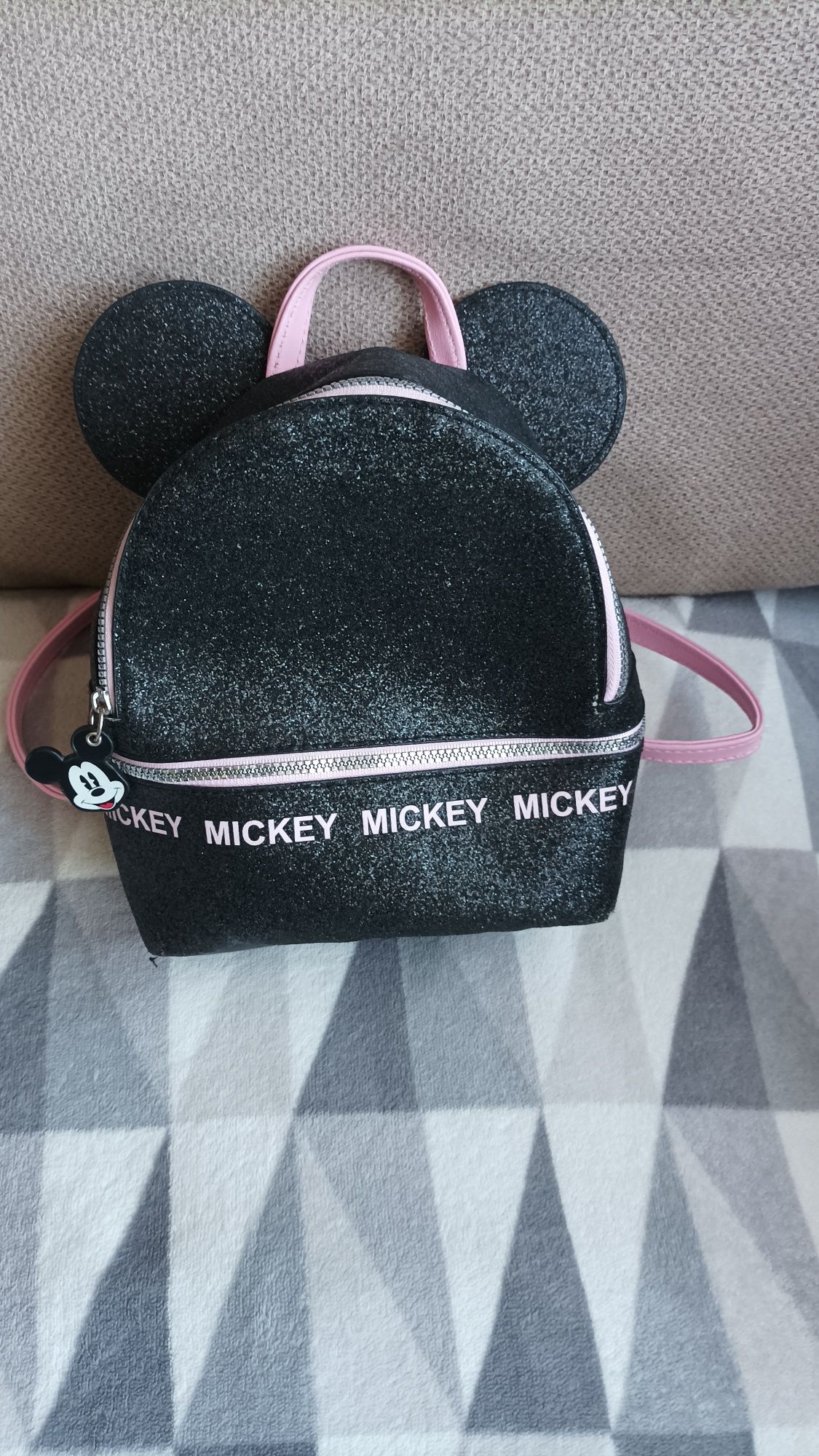 Plecak czarny brokatowy Myszka Mickey dla dziewczynki