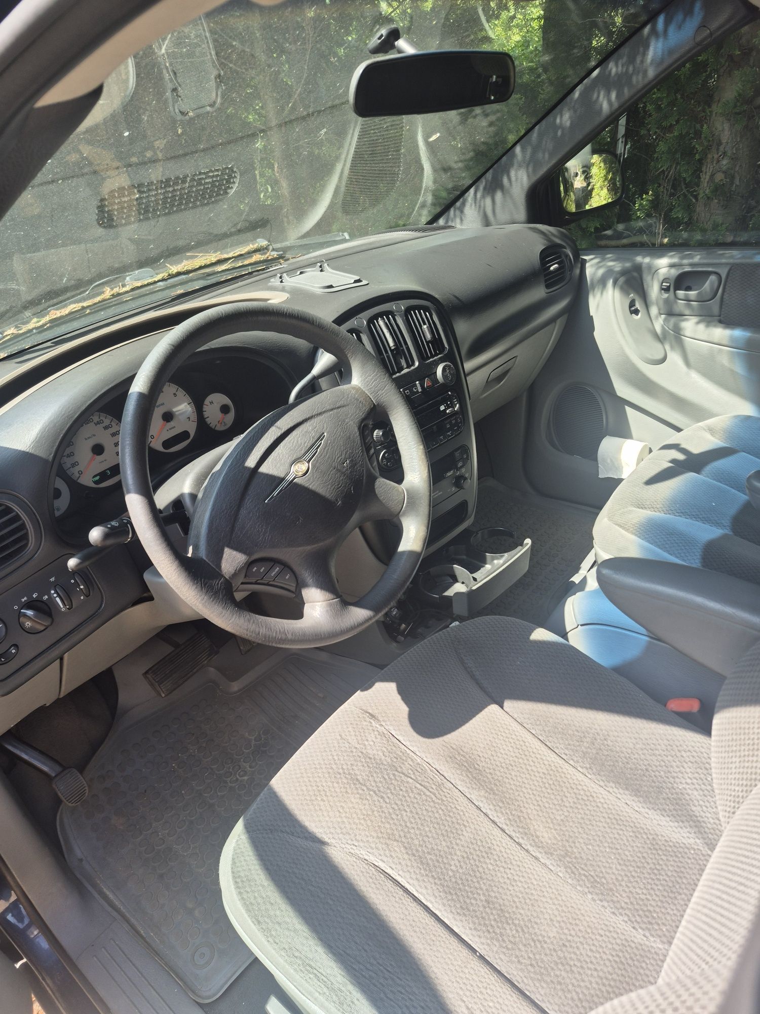 Chrysler Voyager 3.3 V6 LPG 7 osob, fotele chowane, automat,zamiana