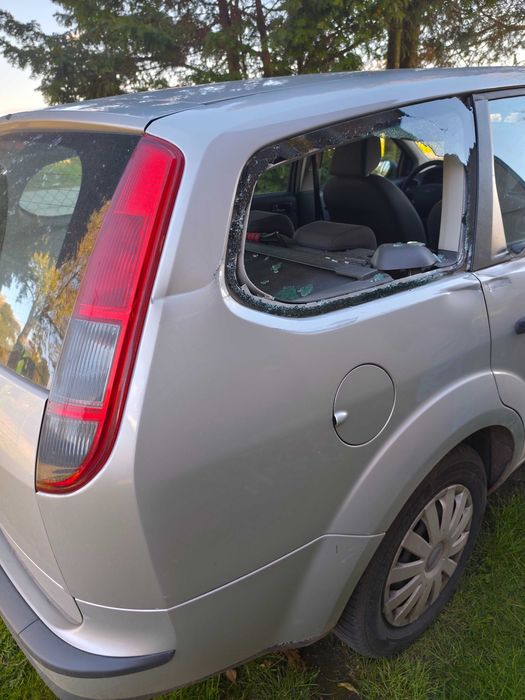 Ford focus MK2 kombi 2005r. 1.6 benzyna 74 kW 101 km