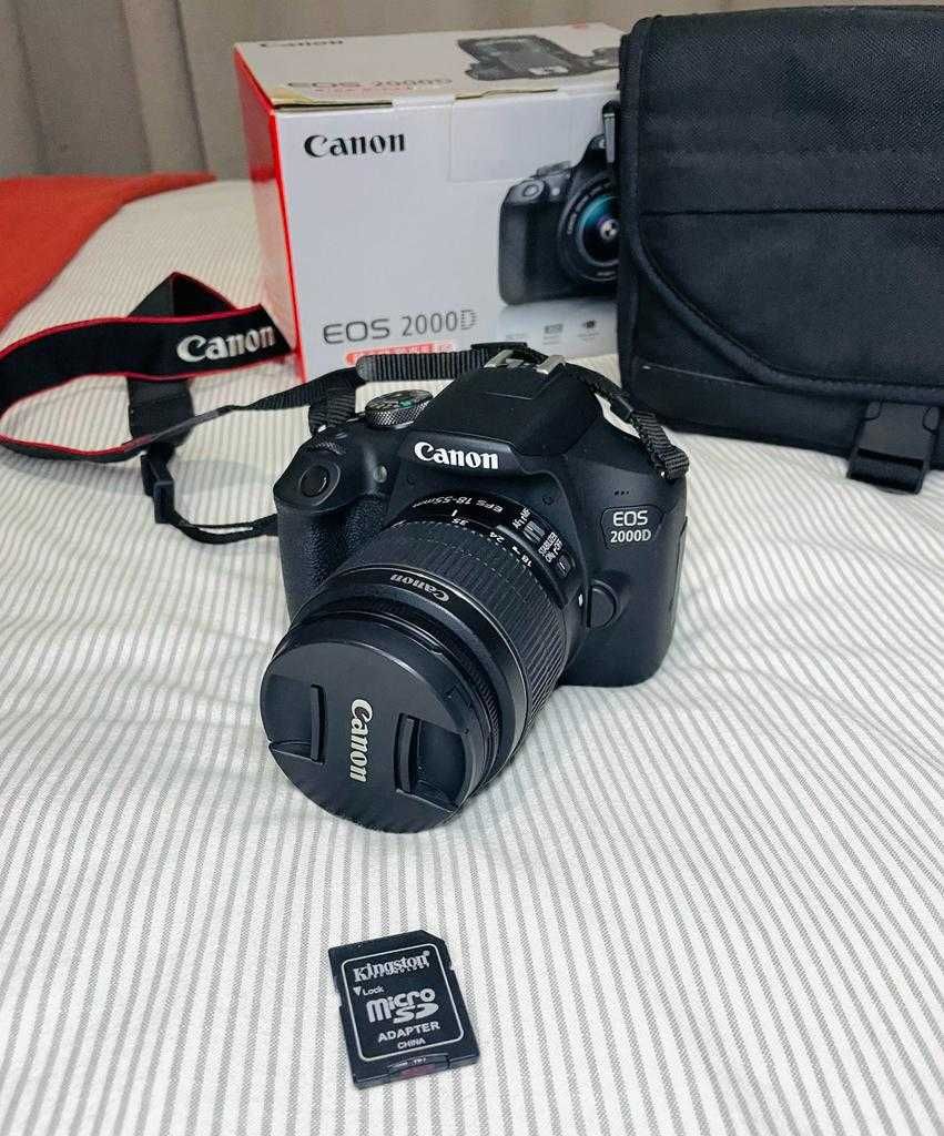 Kit Máquina Fotográfica CANON EOS 2000D + Objetiva 18-55 mm