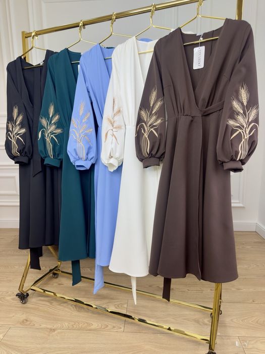 Сукня з колосками