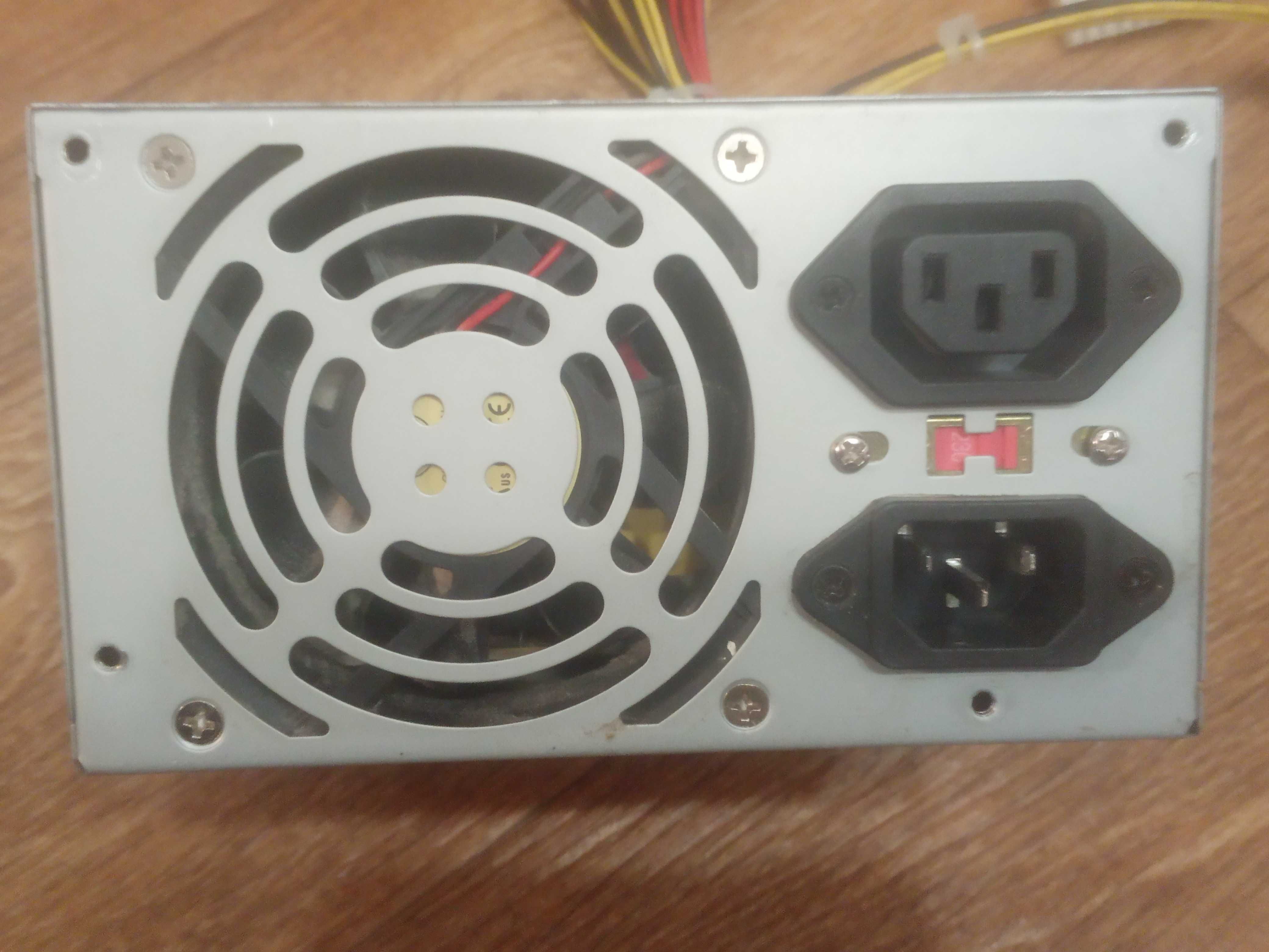 Блок живлення  Fortrex FP-300W