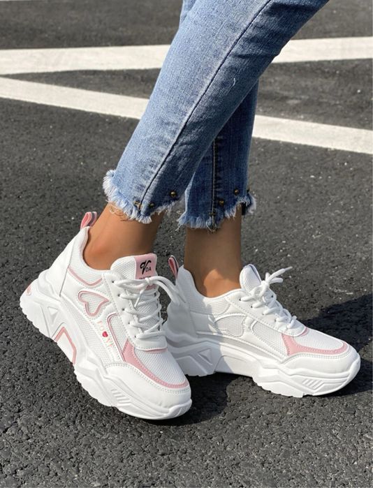 Кросівки Sneakers білі з рожевими вставками снікерси