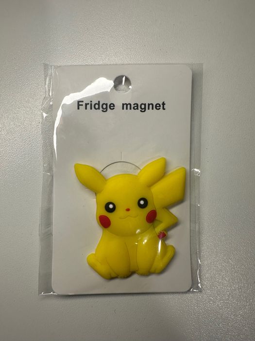 Magnes na lodówkę pikachu
