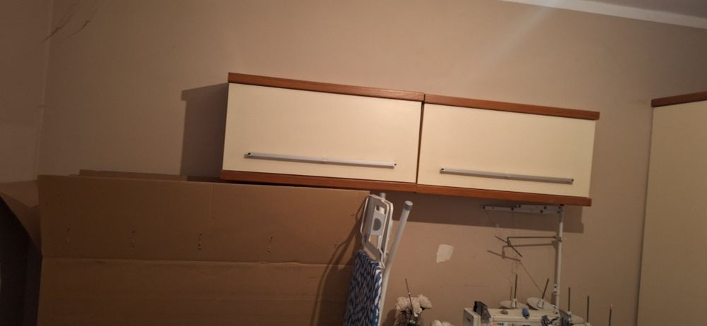 Szafa ubraniowa plus do kompletu 2 wiszące szafki BRW