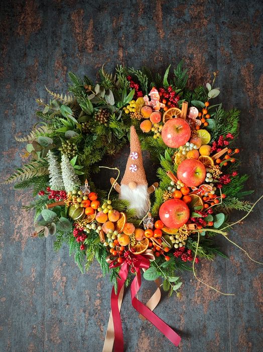 Wyjątkowy wianek świąteczny zimowy - Skrzat w Leśnej Spiżarce