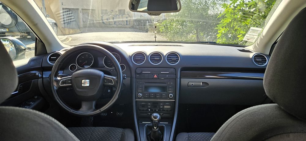 Seat Exeo ST 2.0 TDI 143cv
Com 257000km.
Jantes 18.
Troquei a distribu