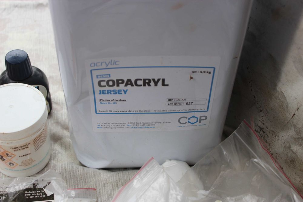 Продам протезні стопи, колінні вузли, пояса і т.п.