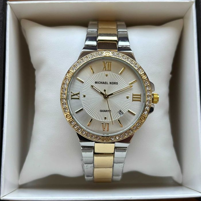Жіночий годинник на браслеті Michael Kors комбінованого кольору
