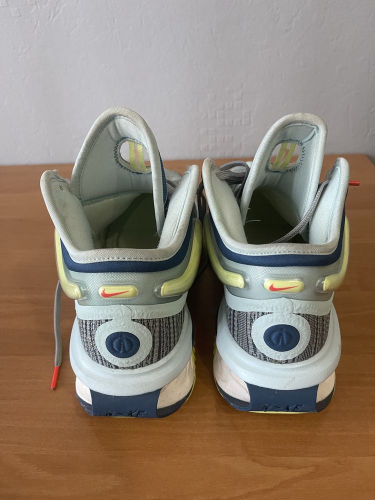 Nike Air Zoom G.T. Jump 2