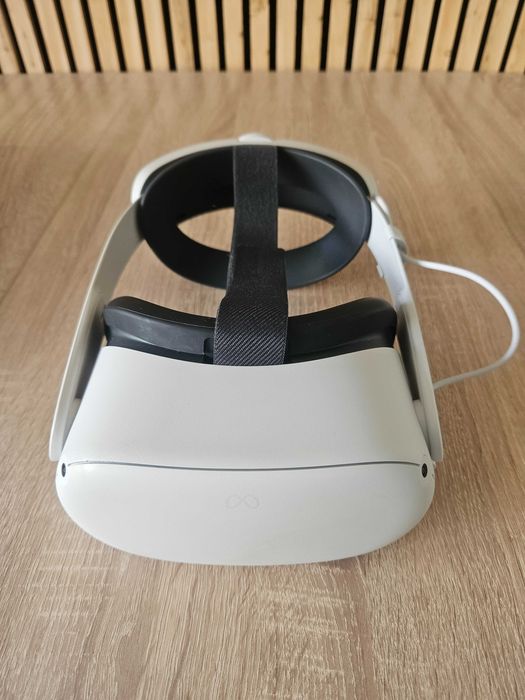 Oculus Quest 2 256GB + bateria + kabel + futerał