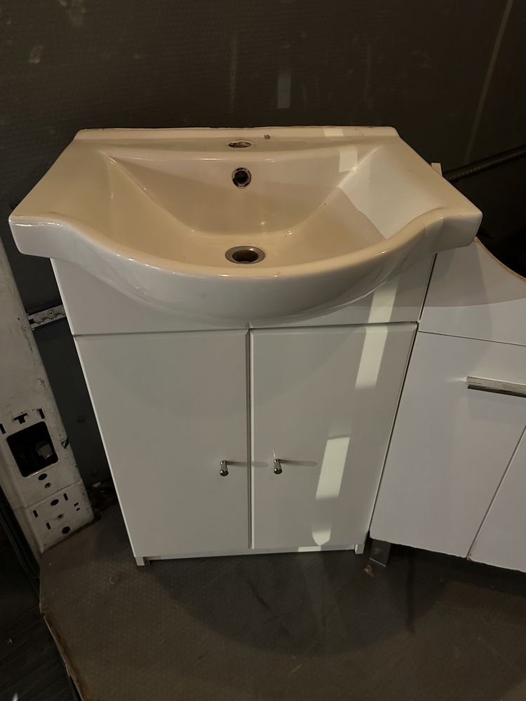 Transport Wniesienie umywalka łazienkowa umywalka cersanit s bdb bidet