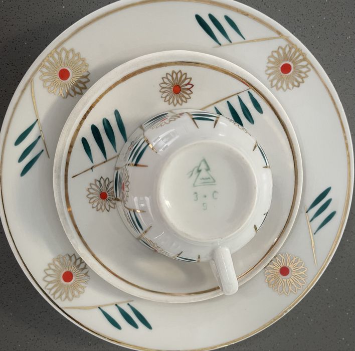 Кавовий сервіз, посуд.