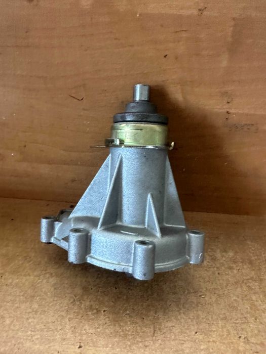 Насос водяной НОВЫЙ