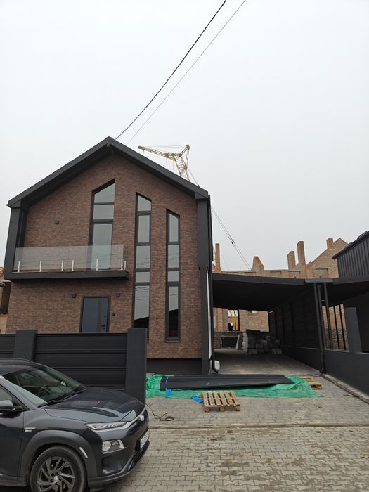 Продаю БЕЗ КОМІСІЇ для покупця. Будинок