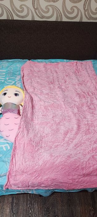 Игрушка плед-подушка - трансформер 3 в 1
Характеристики
Оставить отзыв