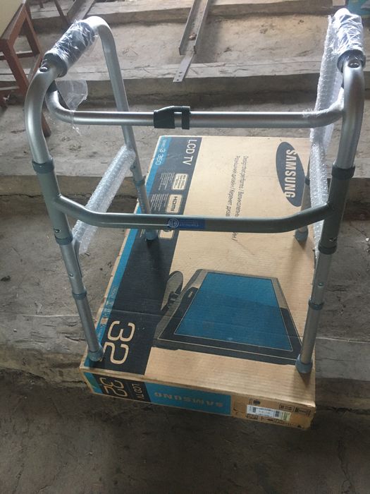 Ходунки для взрослих