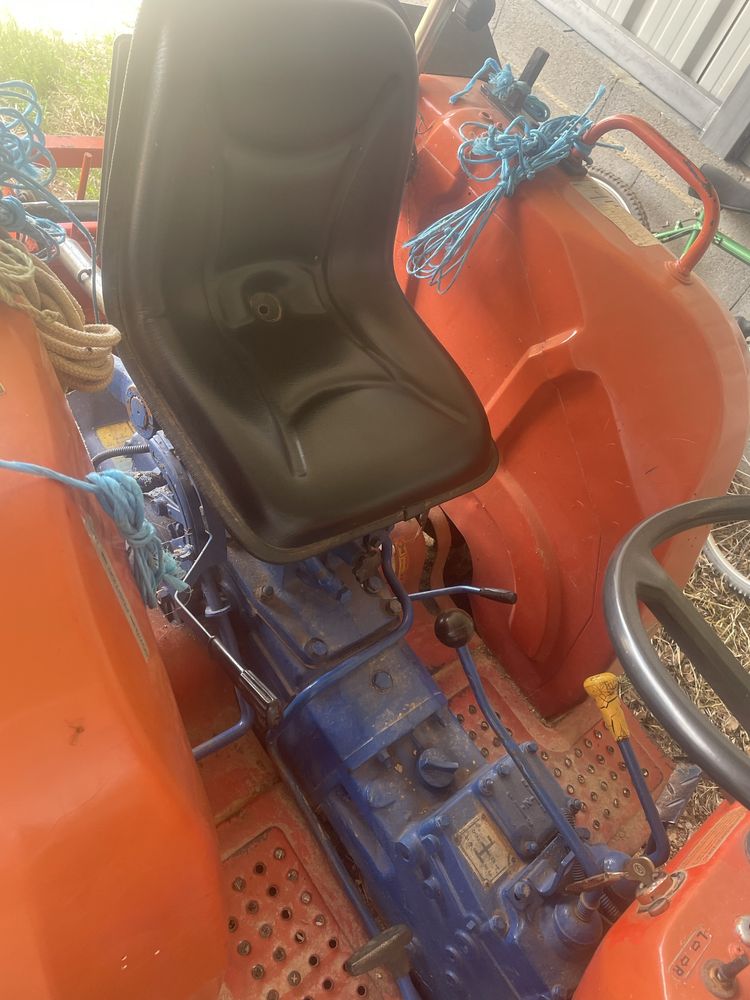 Trator Daedong 4x4 matriculado