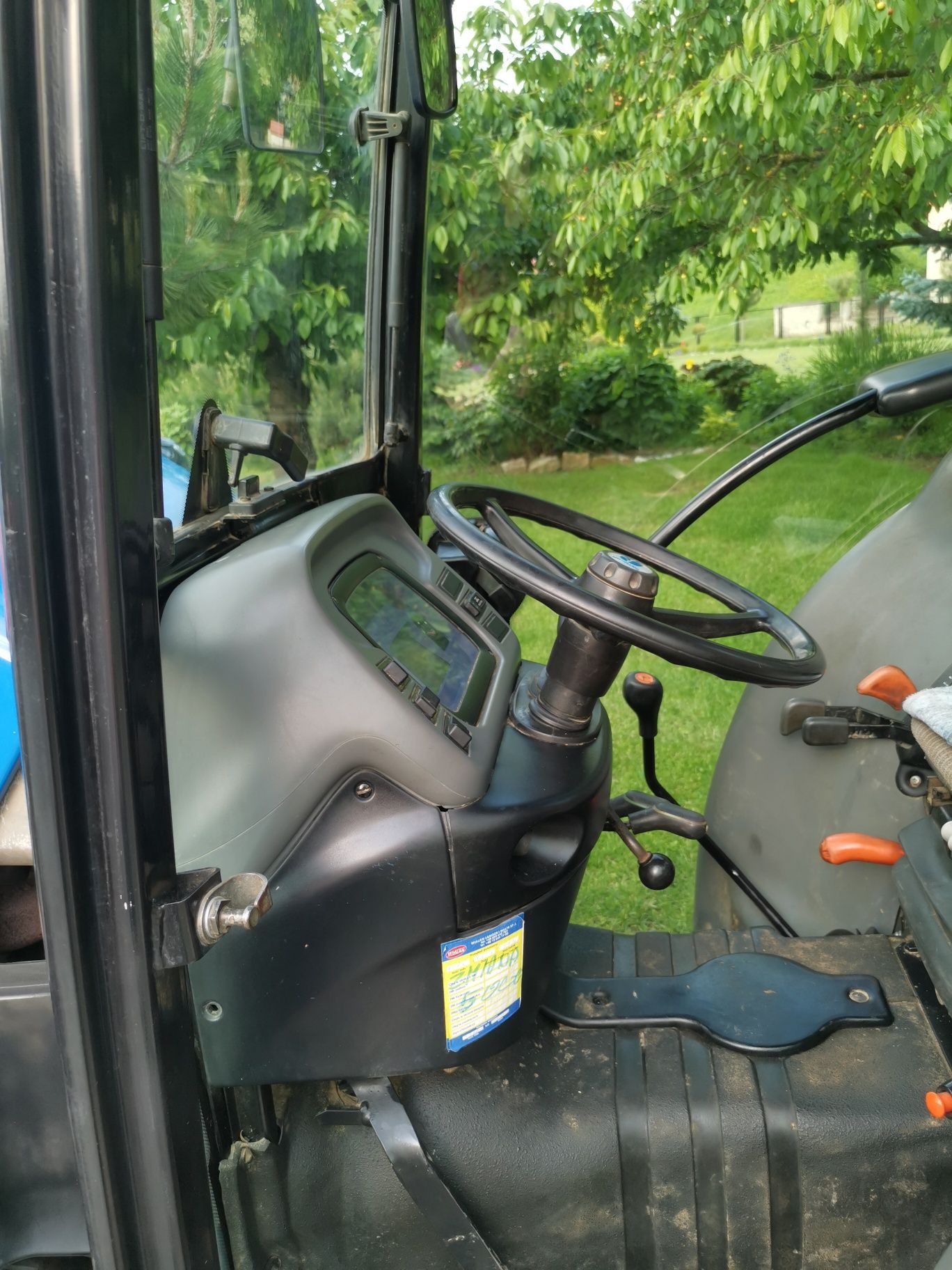 New Holland Tn- 65  sadowniczy sprzedam