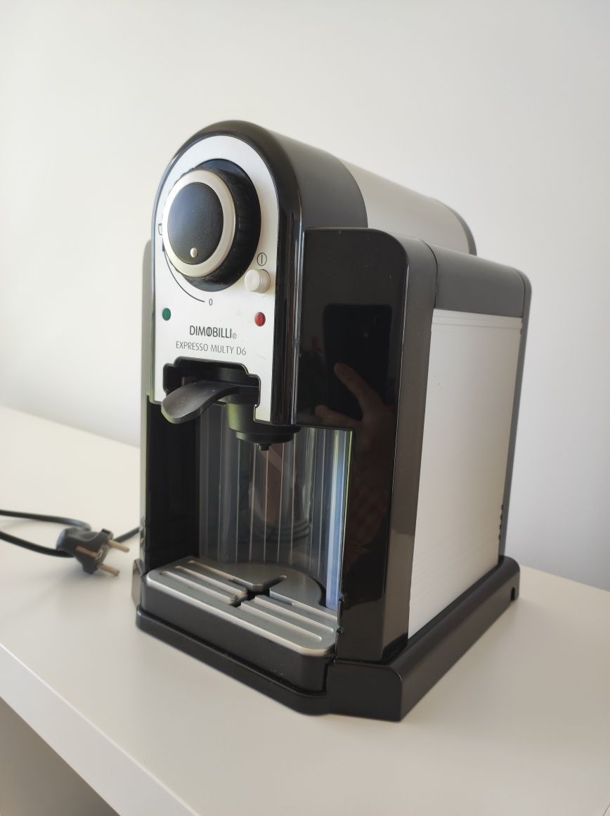 Máquina de café expresso Dimobilli D6