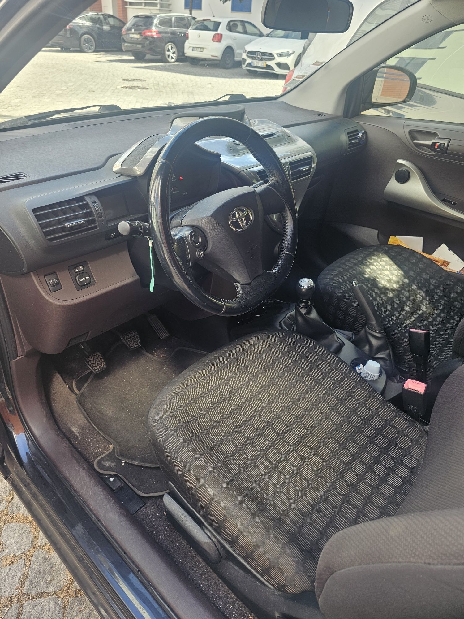 Toyota IQ 1.4 D 90 cv