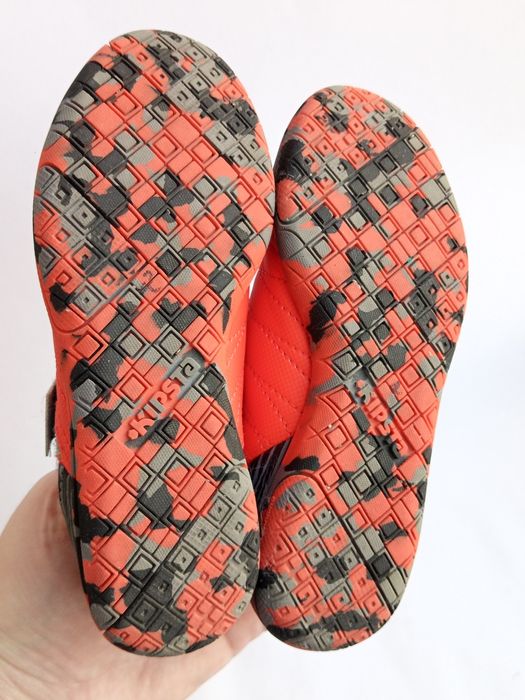 Футзали Decathlon 28 розмір