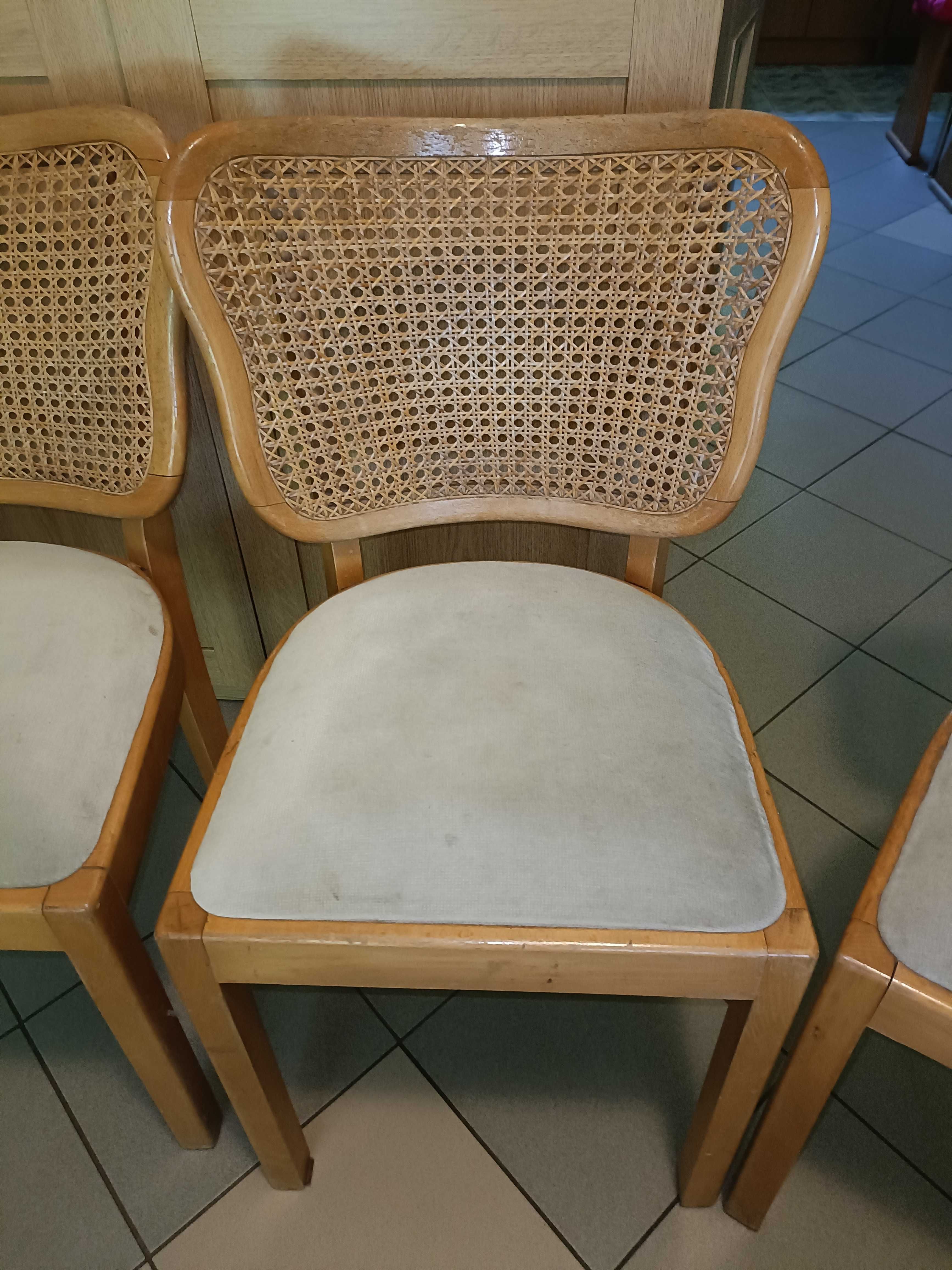 Krzesła wewnętrzne lub na taras 3szt