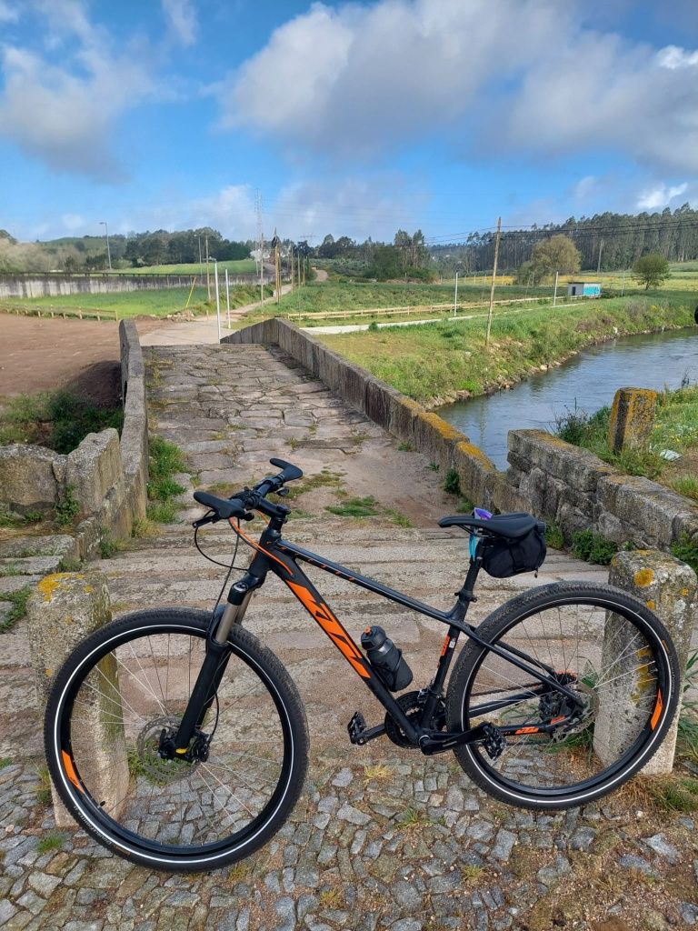 Bicicleta KTM CHICAGO DISC 292 PRETO