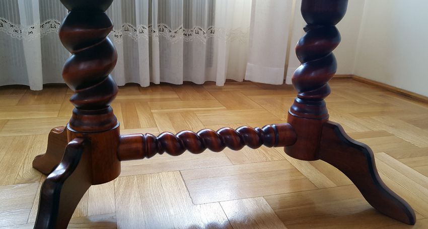 Stół w stylu Ludwik XVI – drewniany naturalne drewno 100%