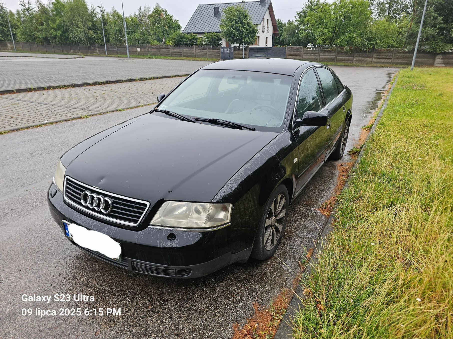 Audi A6 auto uszkodzone,