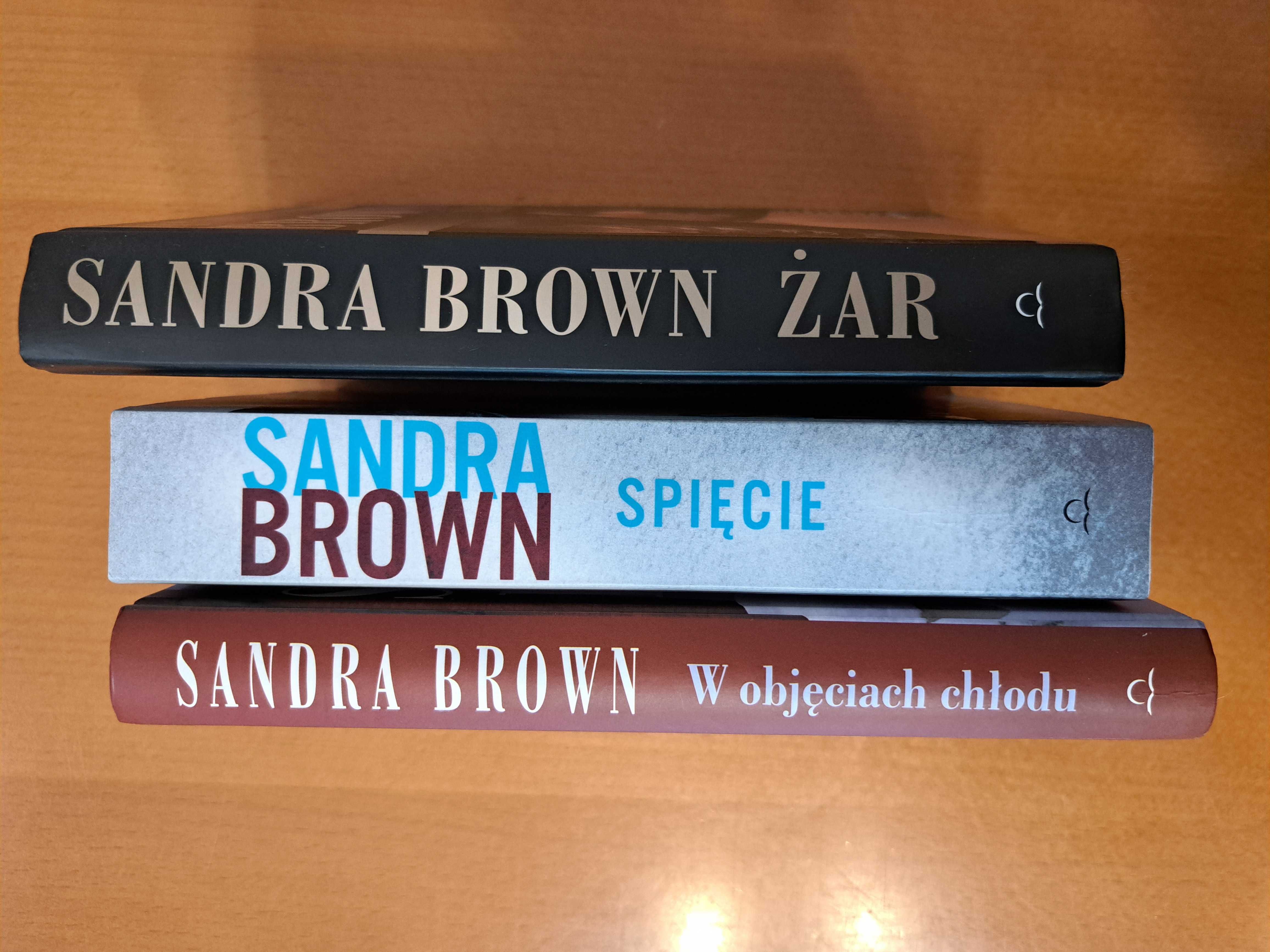Sandra Brown pakiet 3 książek – Spięcie, Żar, W objęciach chłodu
