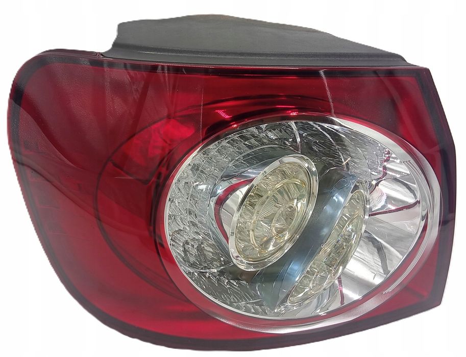Lampa Lewa Tylna w błotnik VW Golf V Plus 5M0945095N