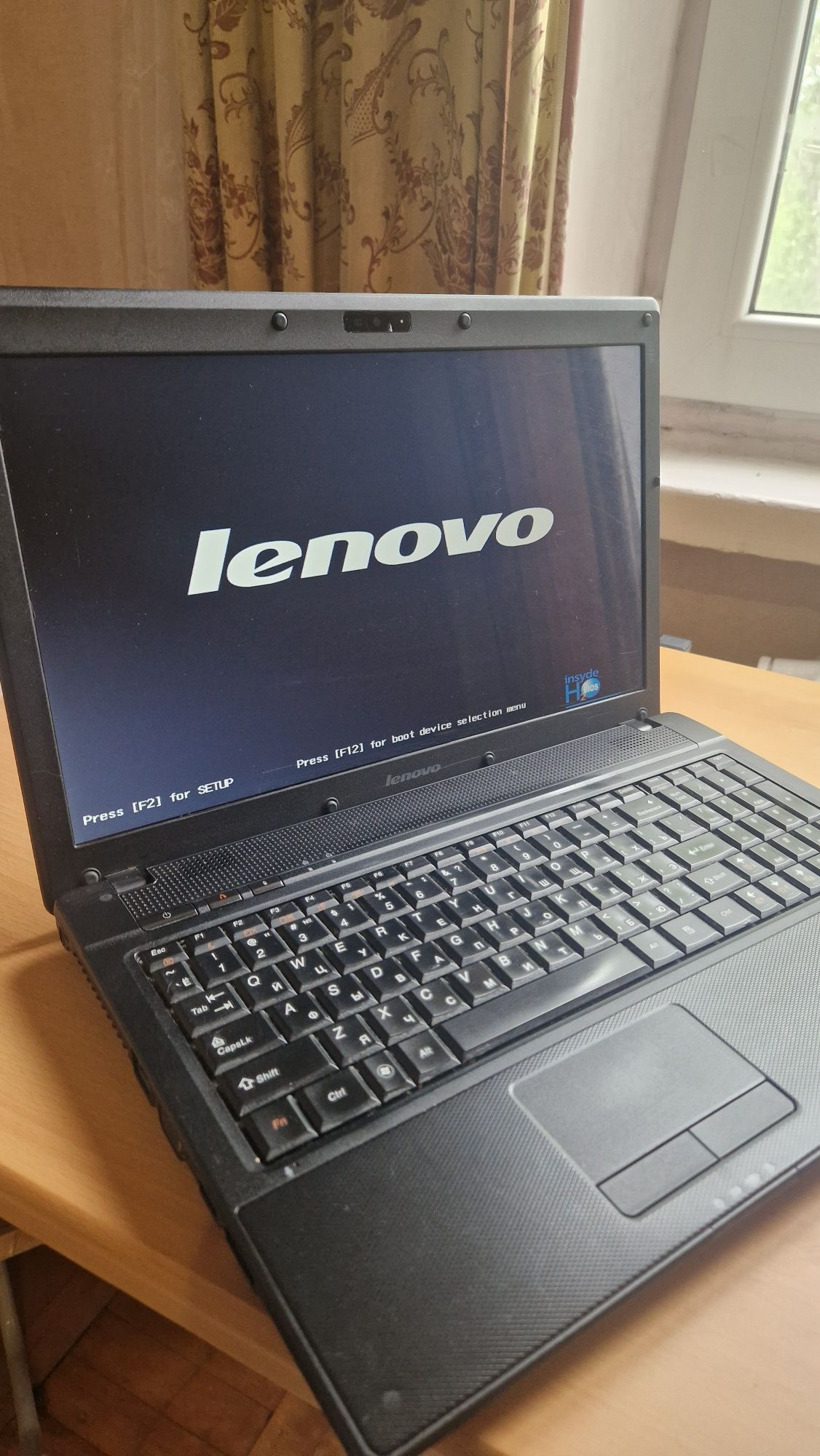 ноутбук Lenovo G565 ( ОЗУ 3ГБ ) б/у + зарядне