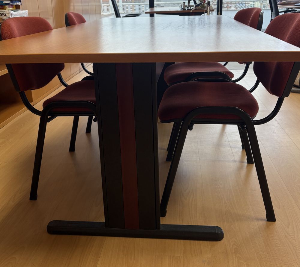 Mesa escritório 2m + 4 cadeiras