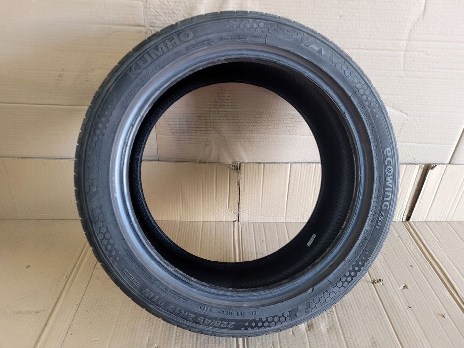 opona letnia kumho ecowing es31 225/45r17 91 w