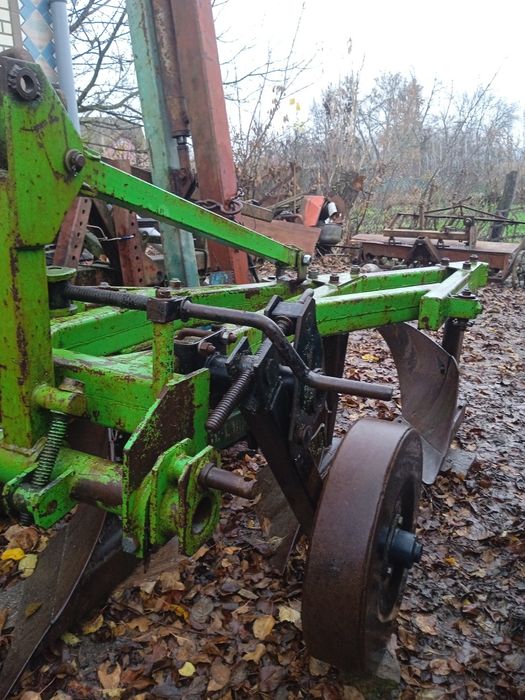 Плуг 3.30 віракс б.у