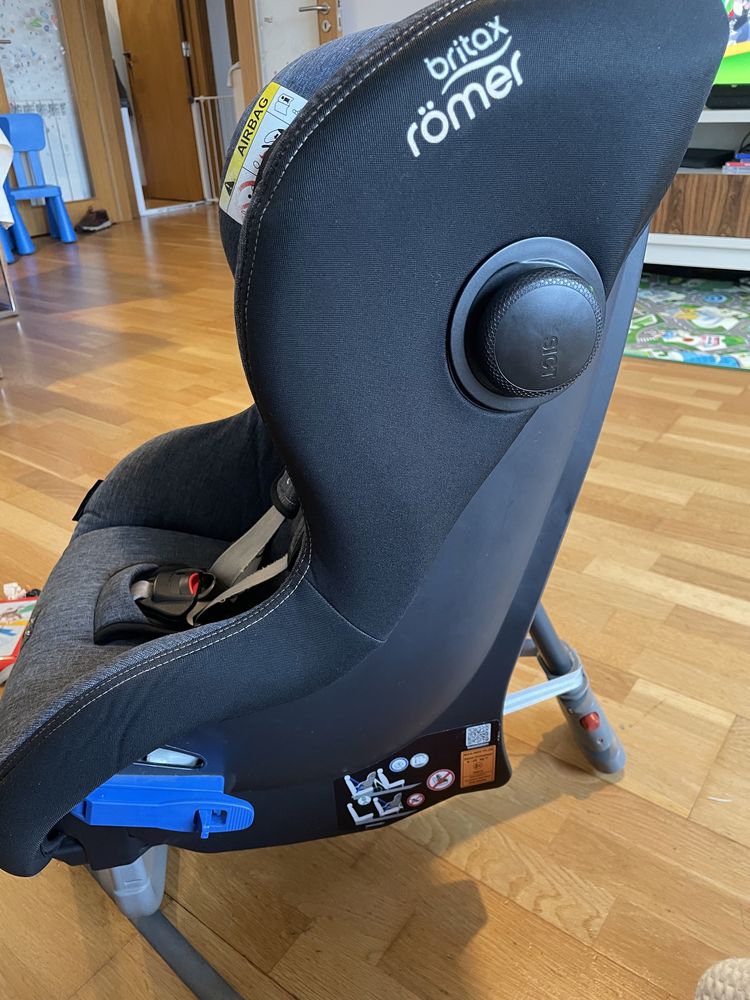 Cadeira auto Britax Romer Max Way PLUS 9 - 25 kg