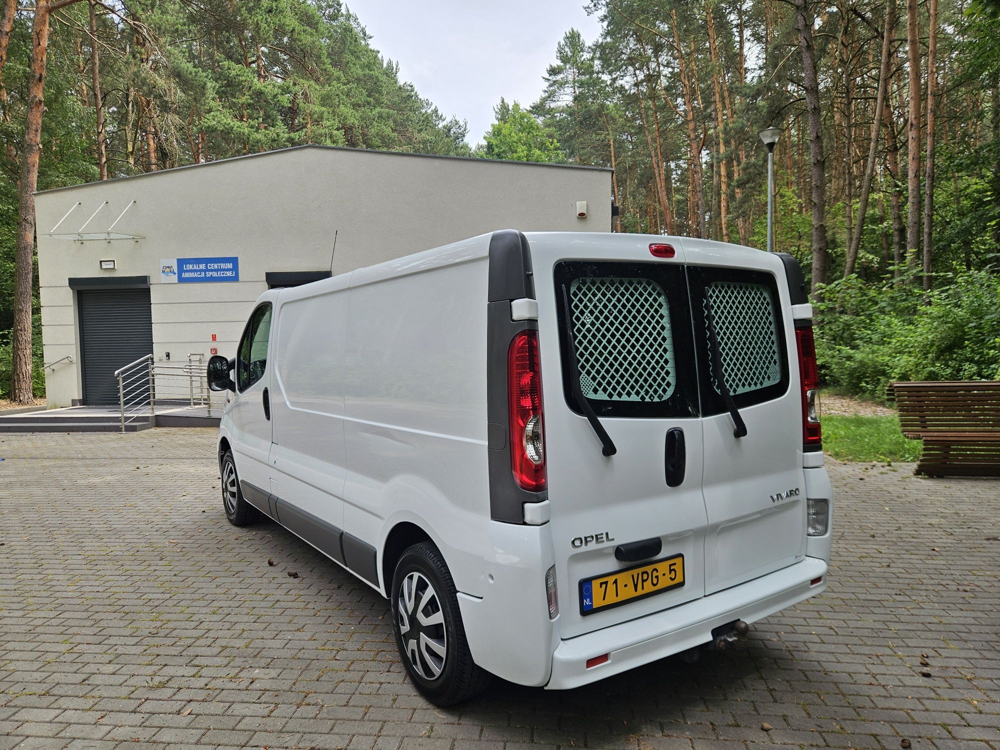 Opel_Vivario_L2H1_Long_bardzo_ładny_niski_przebieg_Klima!