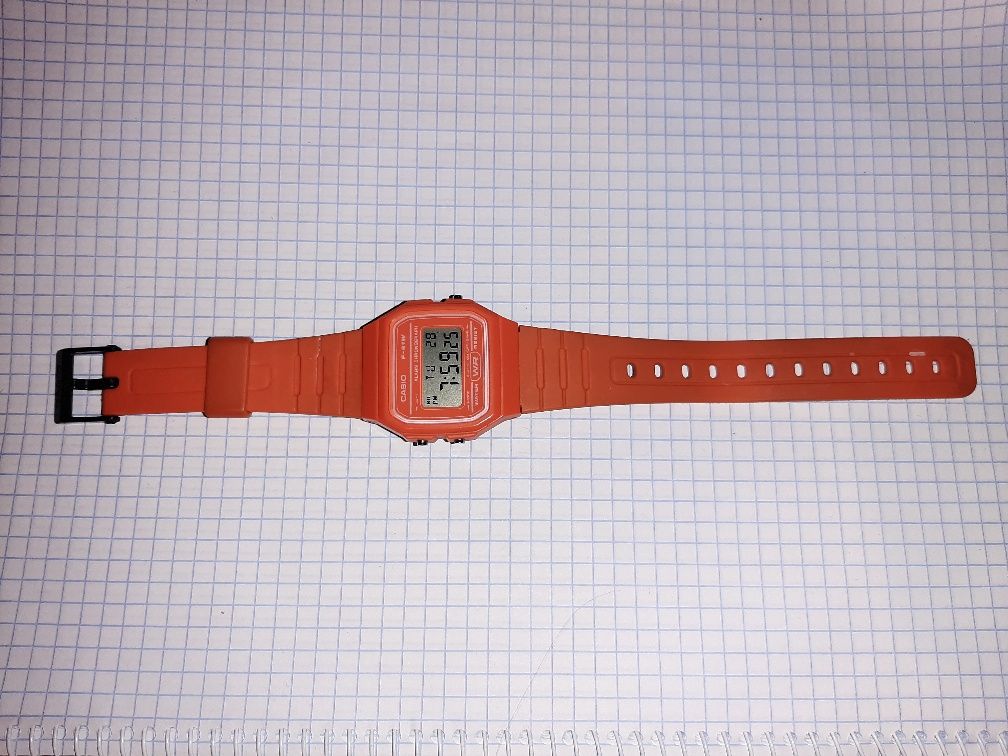 Редкие винтажные часы Casio F-91W