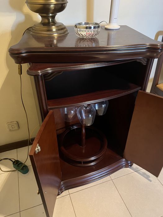 Móvel TV/bar em madeira