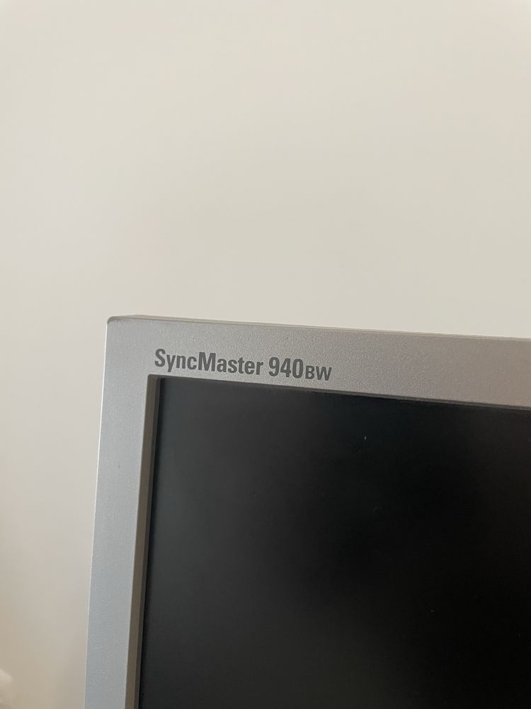 Samsung syncmaster 940bw