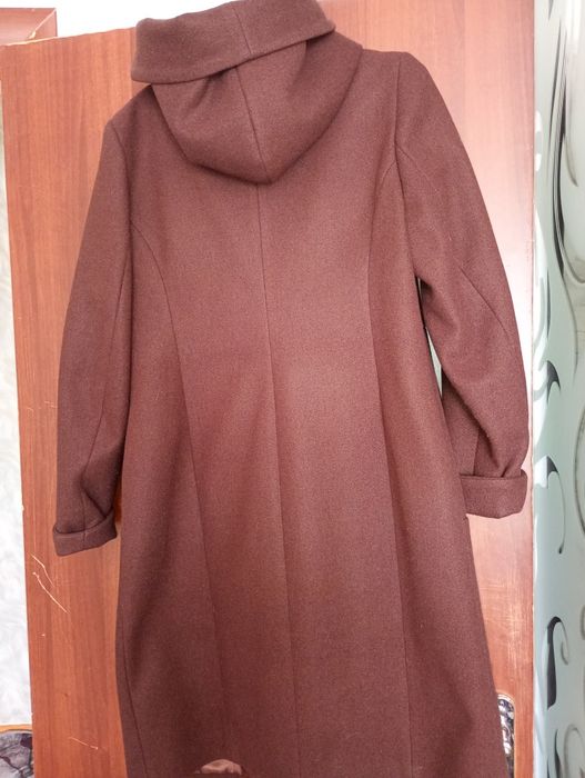 Жіноче пальто на блискавці