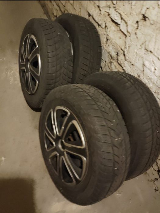 Sprzedam opony zimowe