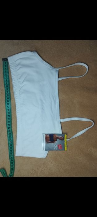 Білий топ, бюст, бралет Hanes