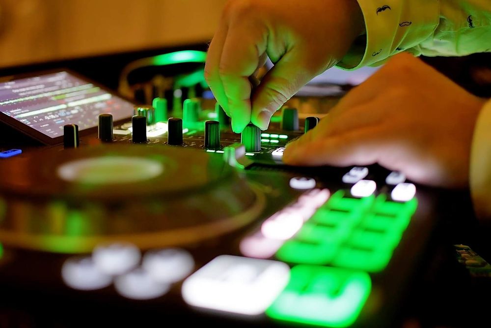 DJ na wesele i imprezy – ciężki dym Kołobrzeg, Koszalin, Białogard