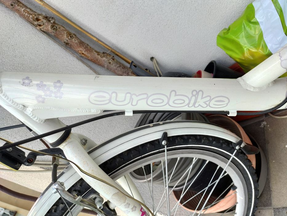 Rower dziecięcy i dla nastolatek. Koła 24 całe.