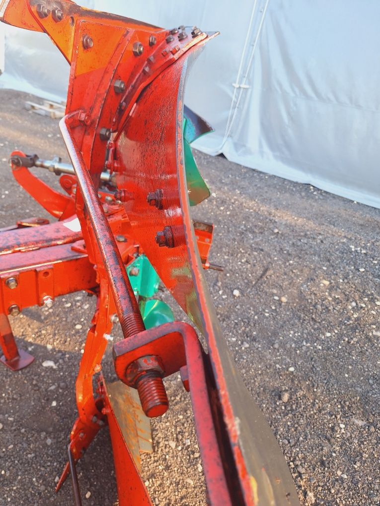 Pług 3 skibowy obrotowy Kverneland VD85 3x45 stan bdb przepluzki