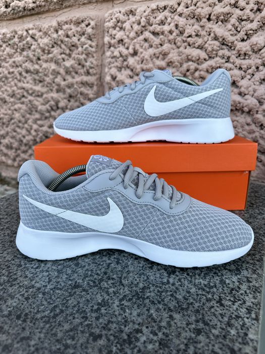 Оригинал Nike Tanjun DJ6258-002 кроссовки 42.5 размер