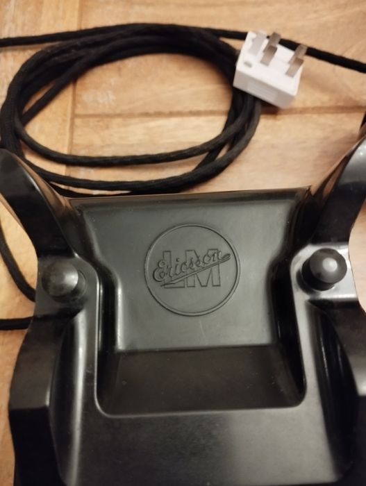 Stary telefon PRL stacjonarny Ericsson